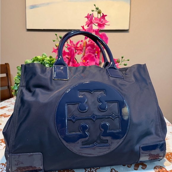 Tory Burch Handbags - Tory Burch Navy Extra Large Tote